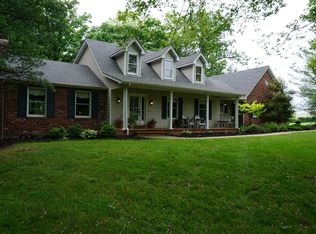 905 Kisker Rd, Weldon Spring, MO 63304