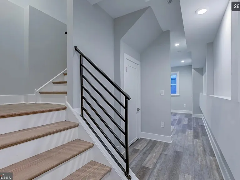2222 E Albert St — Photo 22