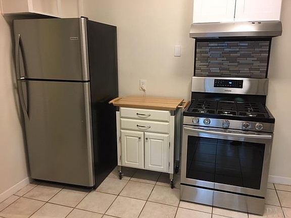 4th image of 2610 E Gonzalez St