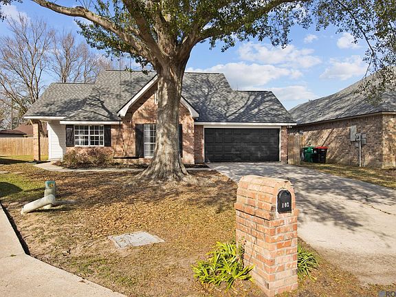 2nd image of 102 El Dorado Ct