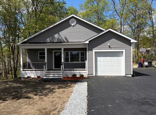 60 Osgood Ave #B, Dracut, MA 01826