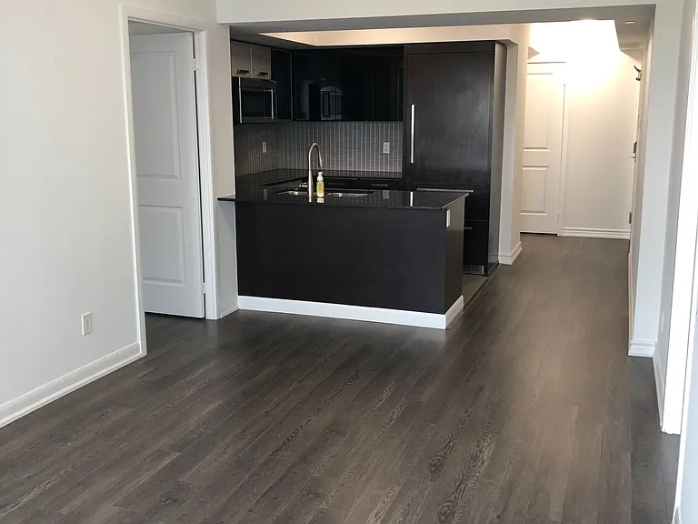 5162 Yonge St #515 — Photo 5