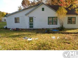8724 Maltby Rd, Brighton, MI 48116