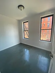 Rented by Aimee Grodanz, LREB