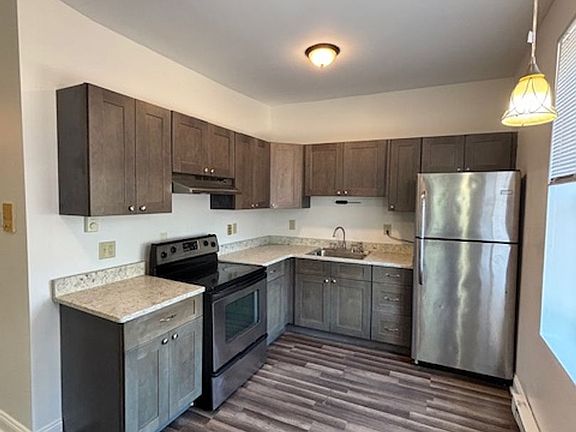 4th image of 251 Green St #2D