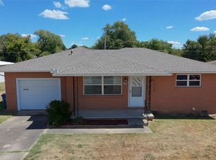 320 S Main St, McAlester, OK 74554