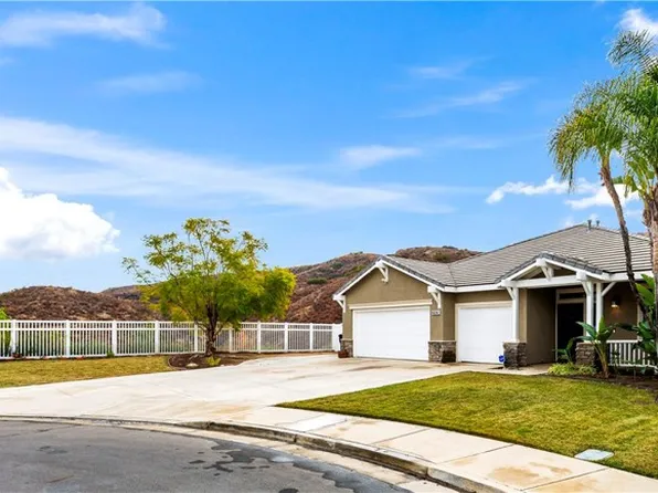 27675 Trailhead Ct, Corona, CA 92883