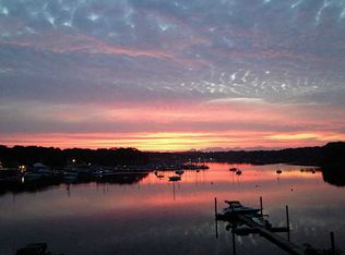 245 Grand View Dr, Warwick, RI 02886