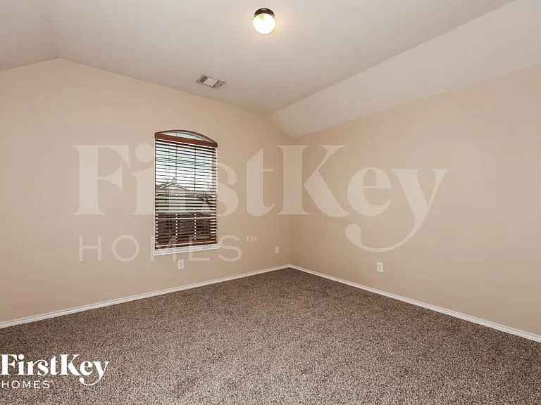 4532 Fir Dr — Photo 15