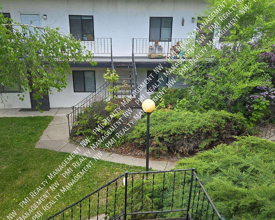 1st image of 635 6th St W APT 12