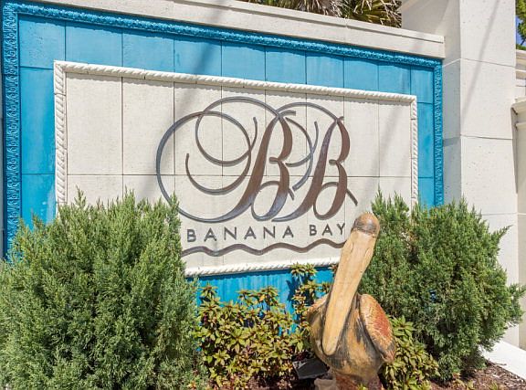 3rd image of 6046 Valhalla Ave #6046