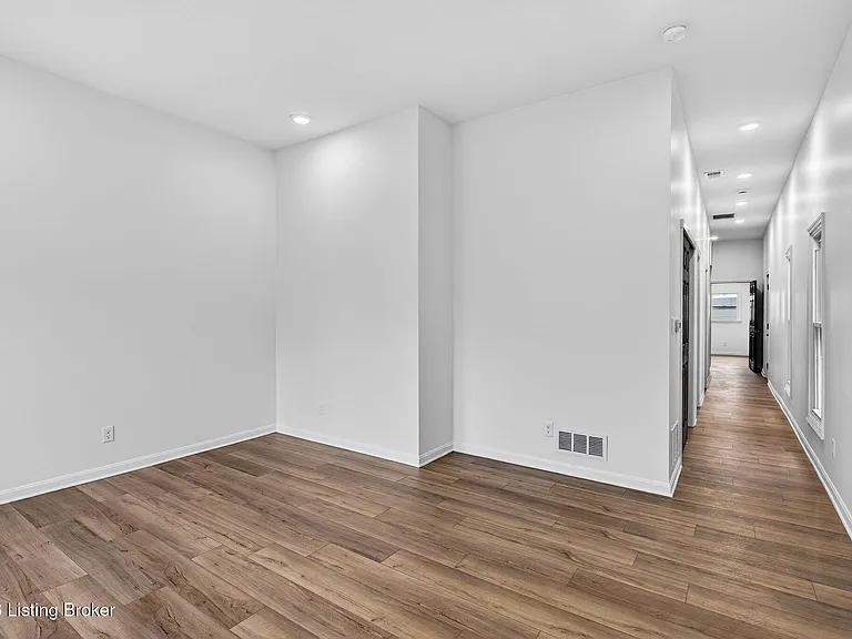 508 Lilly Ave — Photo 6