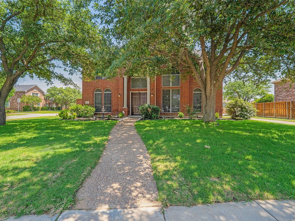 1st image of 202 Brittany Dr