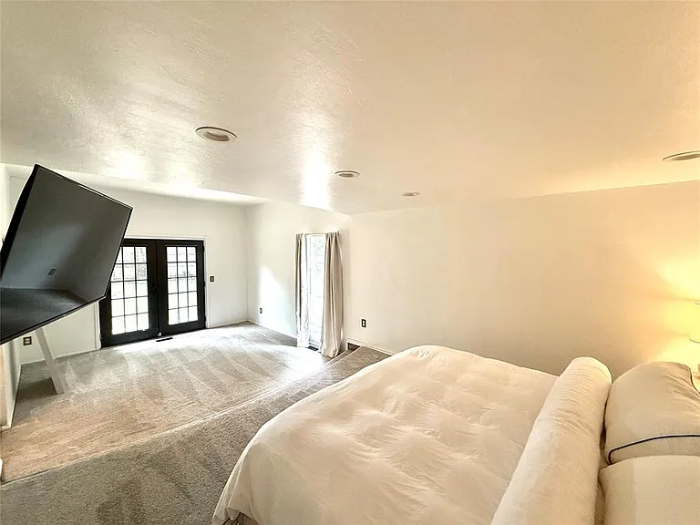 8809 N Kensington Rd — Photo 16