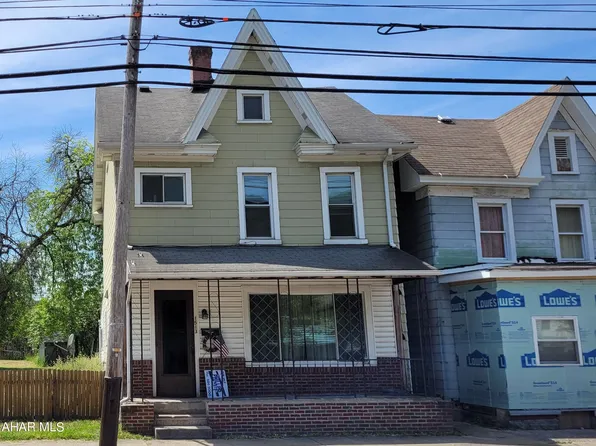 1513 Pennsylvania Ave, Tyrone, PA 16686