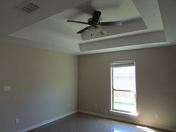 3rd image of 13713 N 33rd St