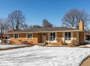 3339 Skycroft Dr, Saint Anthony, MN 55418