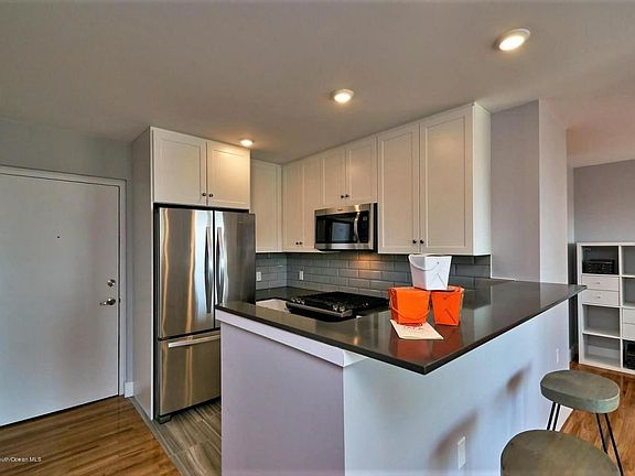 1706 Park Ave Asbury Park NJ-large-009-3