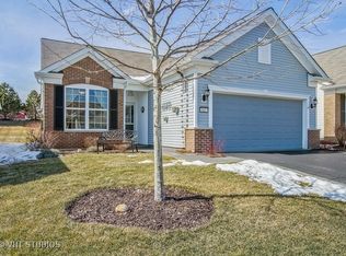 842 Cascade Falls Dr, Elgin, IL 60124