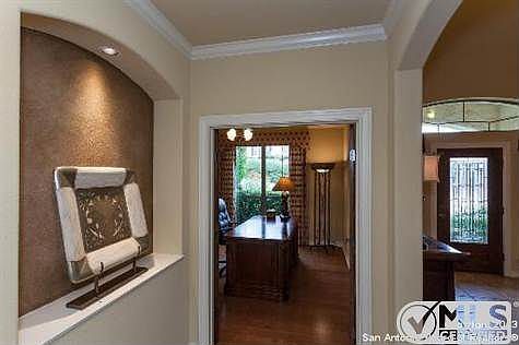 4th image of 3203 Boxtree Ln