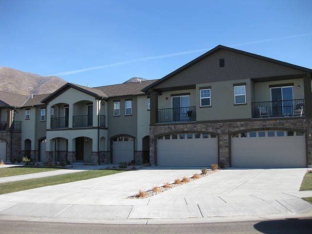 Front of Townhome