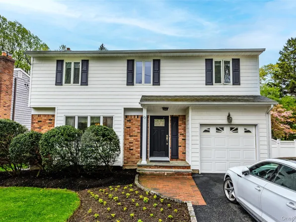 22 W Maple Road, Greenlawn, NY 11740