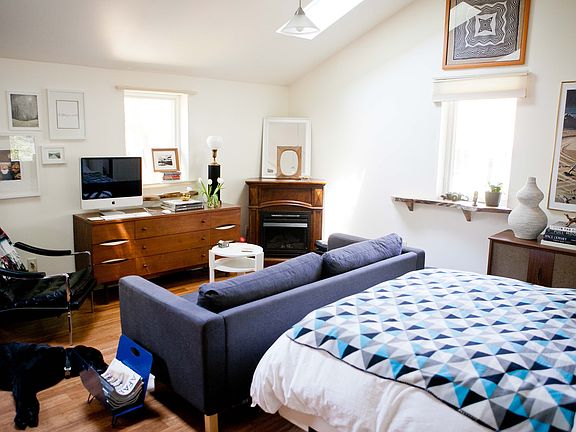 4th image of 112B Hickory St #B