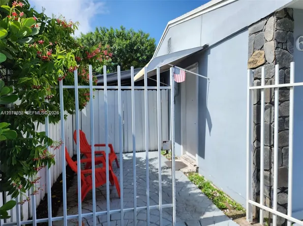 6847 SW 13th St, Miami, FL 33144