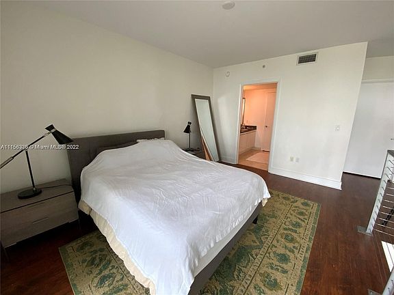 3rd image of 90 SW 3rd St Townhouse 302