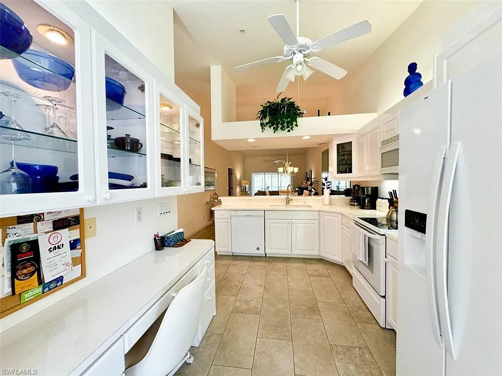 2 bed, 2.0 bath, 1351 sqft, $4,500 — Photo 3