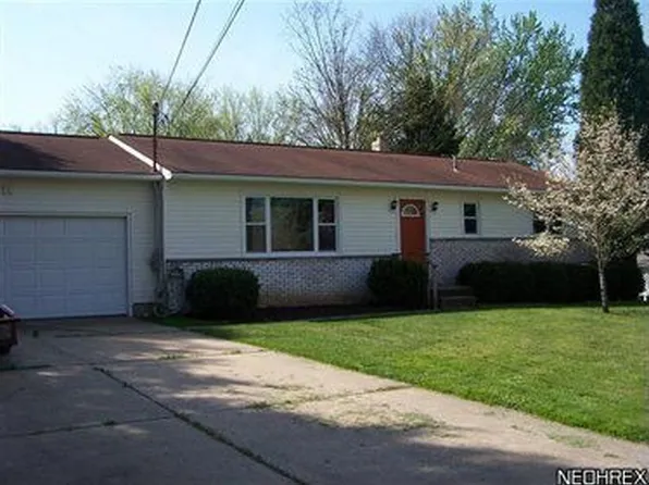 387 Rea Dr, Salem, OH 44460