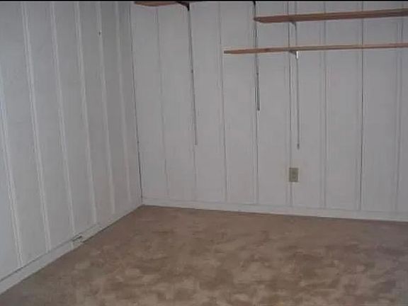 3rd image of 8329 Quincy St