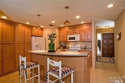2nd image of 228 Vista Ct