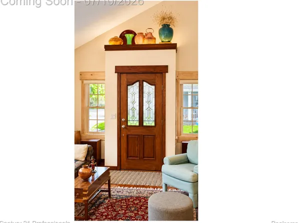 3668 Shorewood Rd, Lakeport, MI 48059
