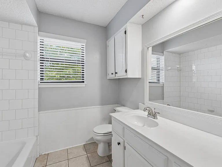 213 S Silver Dr — Photo 23