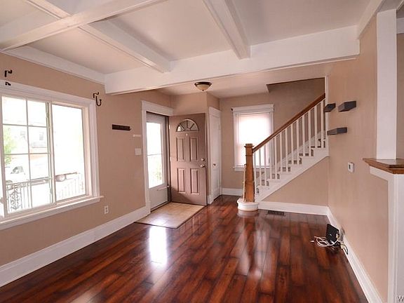 4th image of 46 Crosby Ave