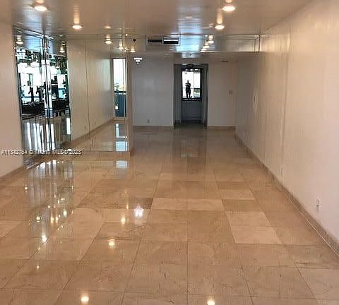 2nd image of 1717 N Bayshore Dr APT 1931