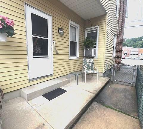 3rd image of 317 Center Ave