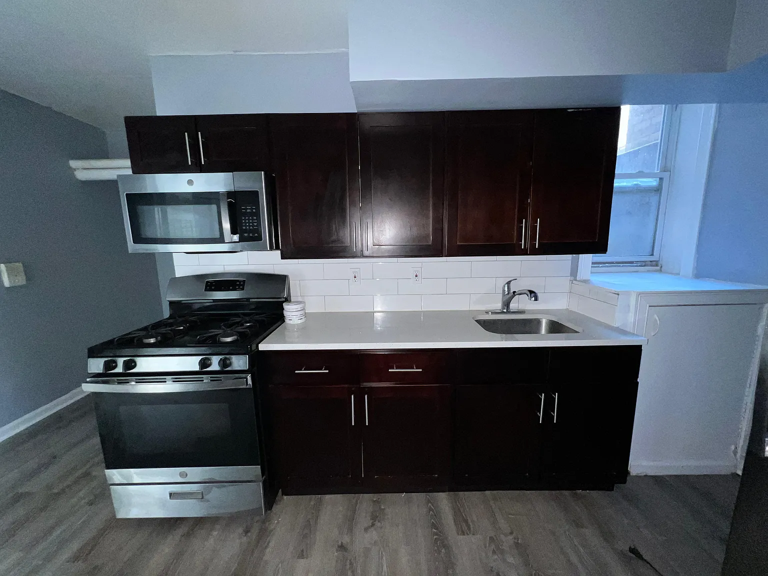 1084 John F. Kennedy Blvd — Photo 2