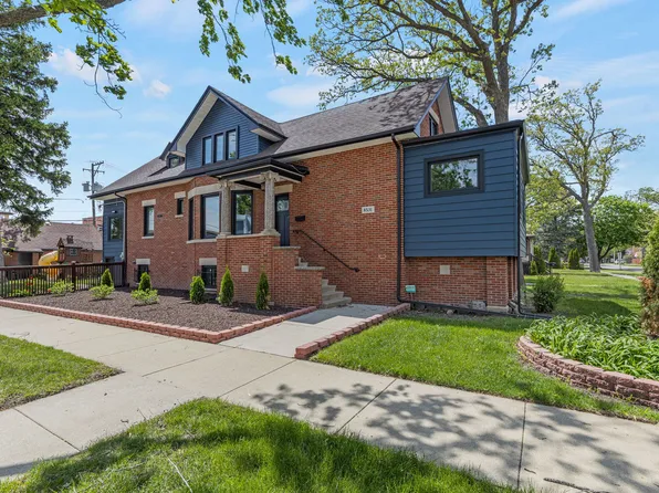 8531 Center St, River Grove, IL 60171