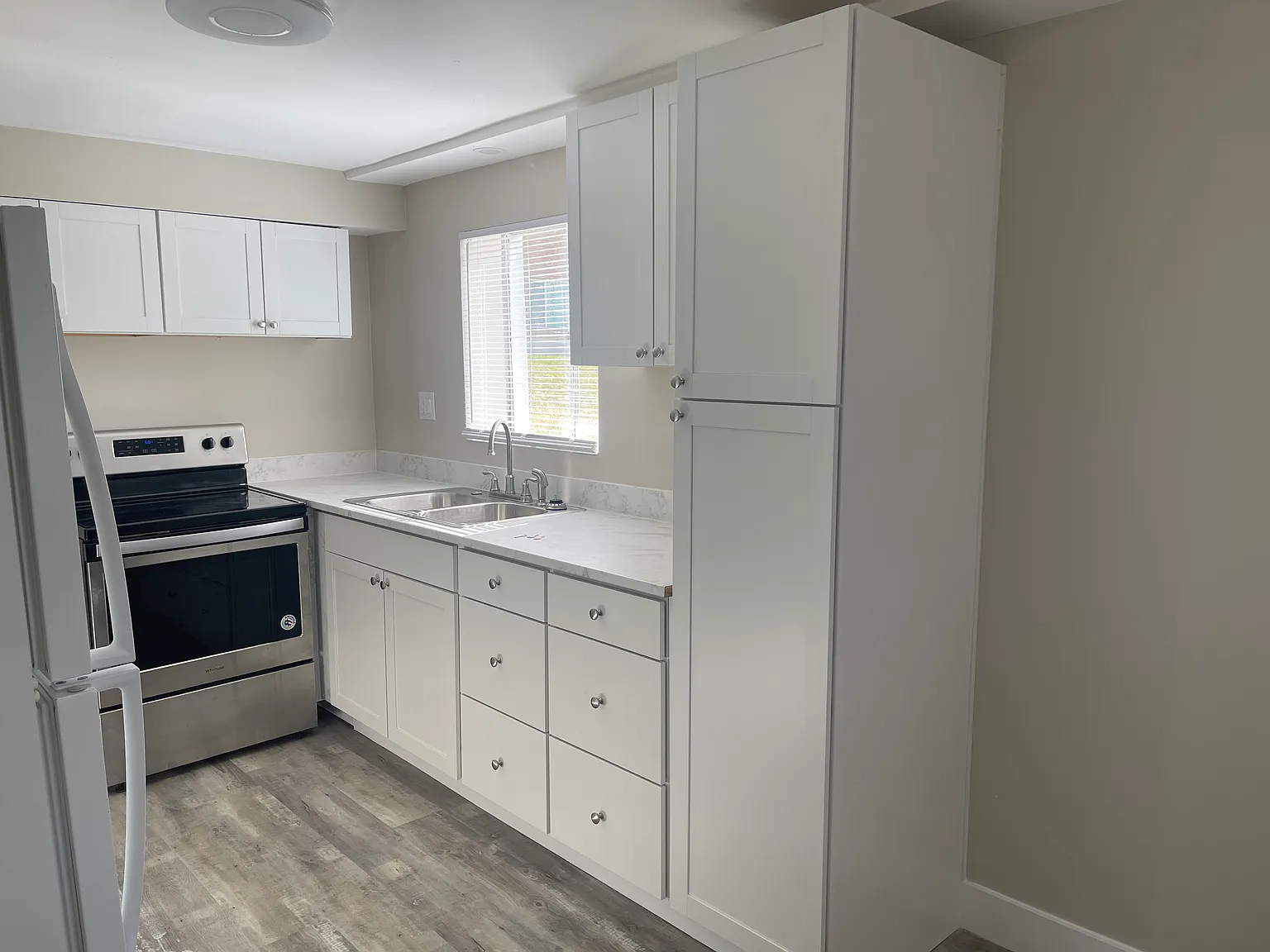 2 bed, 850 sqft, $1,250 — Photo 3