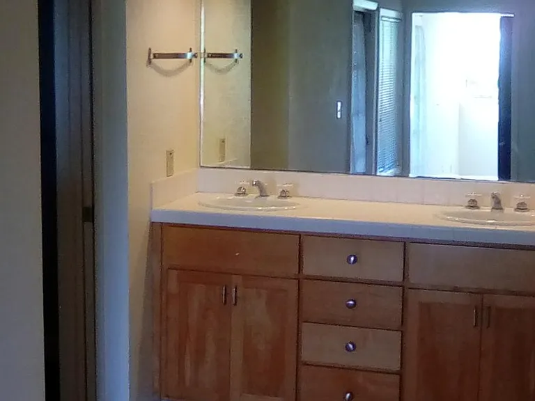 8 Stratford Rd — Photo 7