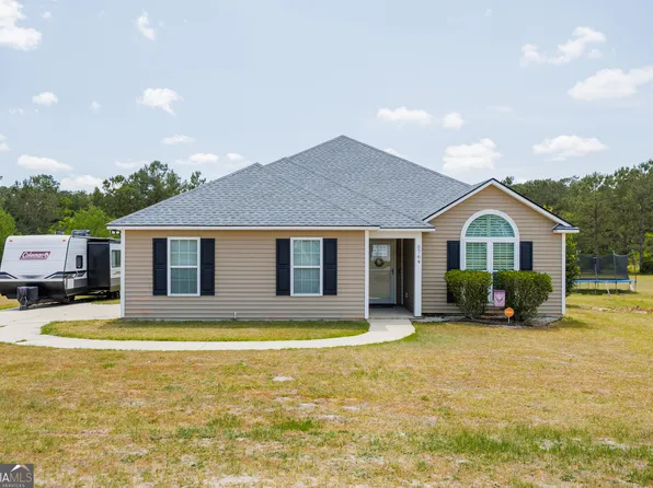 5764 Emily Ln, Hahira, GA 31632
