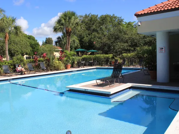 2445 SW 18th Ter, Fort Lauderdale, FL