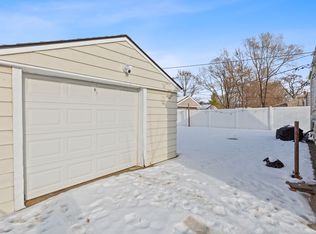 1596 W Marshall St, Ferndale, MI