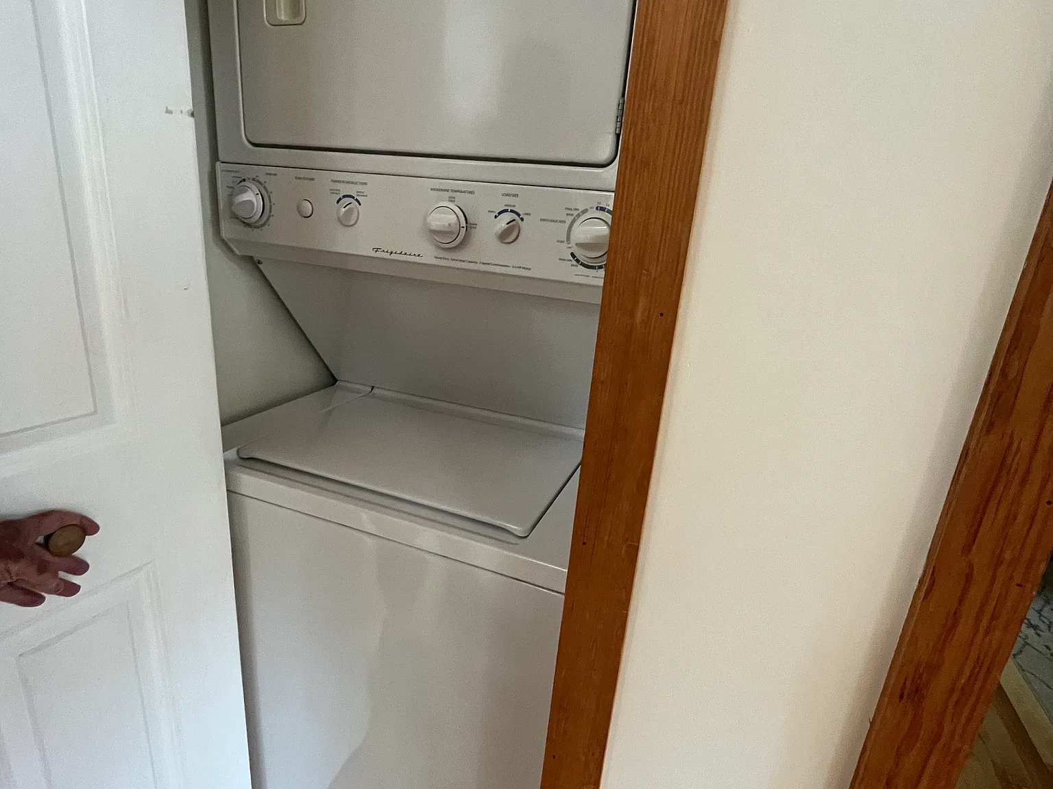 2 bed, 1000 sqft, $2,900 — Photo 3