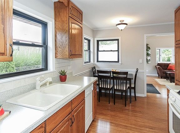 2nd image of 8245 N Oriole Ave