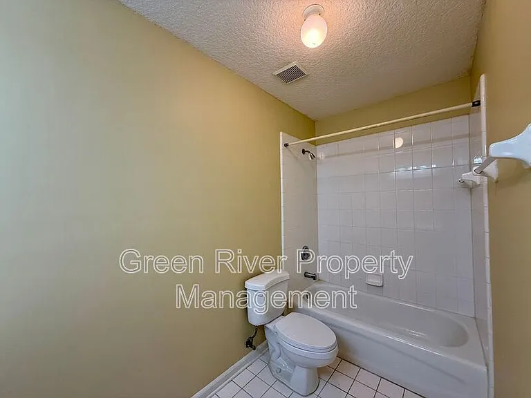8716 Canopy Oaks Dr — Photo 40