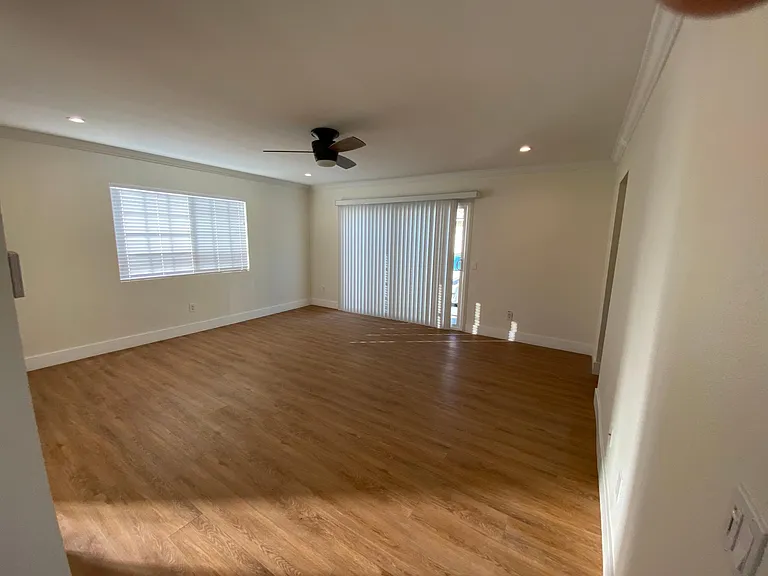 2937 W Carson St — Photo 17