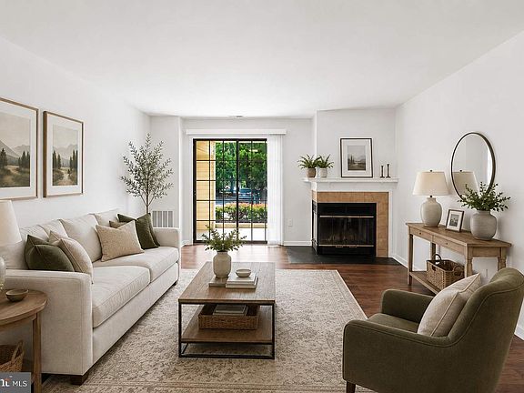 3rd image of 6911 Mary Caroline Cir Unit A